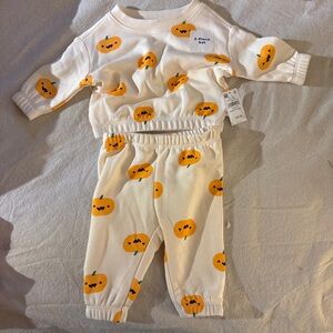 Pumpkin Print Two-Piece Baby Set from Old Navy 0-3M